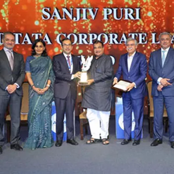 ITC Chairman honoured with AIMA-JRD Tata Corporate Leadership Award