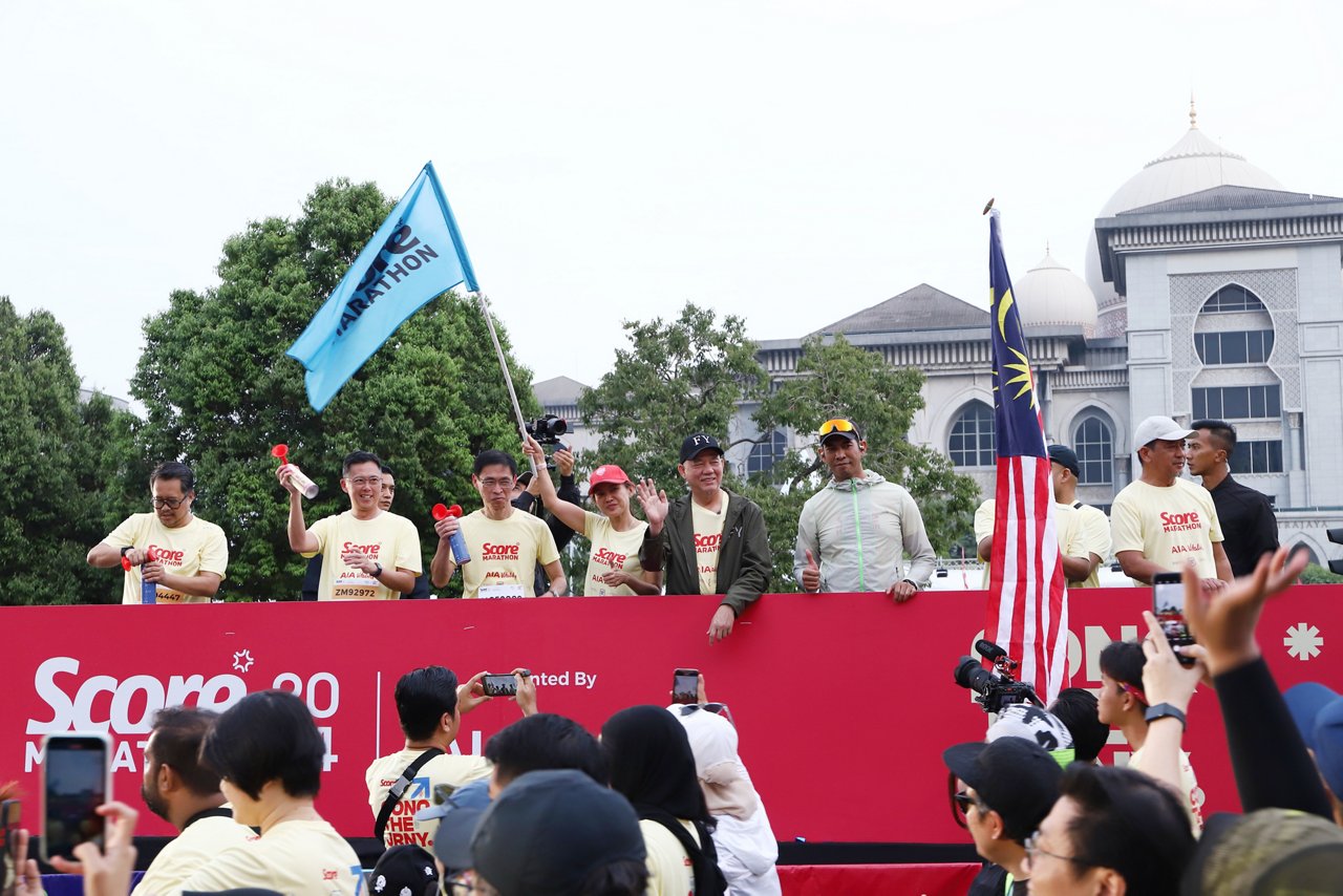 jom!-live-with-vitality-carnival-4.jpg