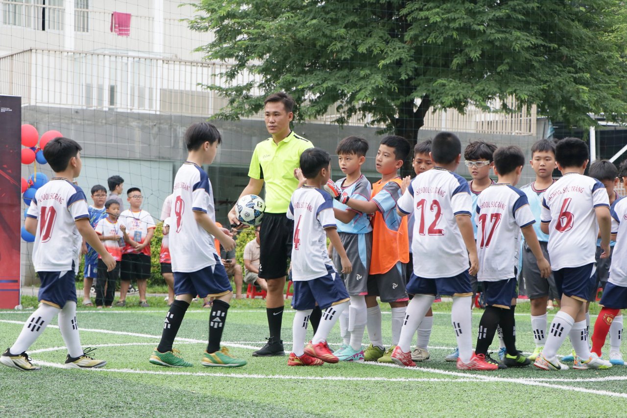 Với tên gọi “Vì một trường học năng động, học sinh tích cực”, Trường Hội nhập quốc tế iSchool Sóc Trăng khuyến khích mỗi học sinh tìm ra môn vận động yêu thích để thực hành đều đặn mỗi ngày.