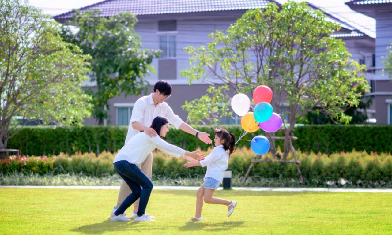 Mua bảo hiểm cho con đến năm 18 tuổi