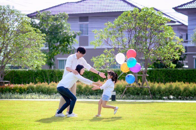 Mua bảo hiểm cho con đến năm 18 tuổi