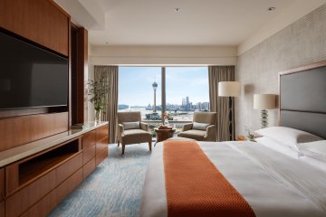 Members participate in an AIA Club Alta exclusive seminar, where they will also be invited to future events and lifestyle experiences.