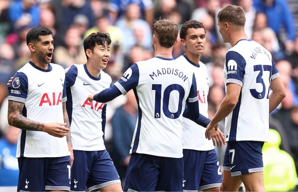 Spurs football online