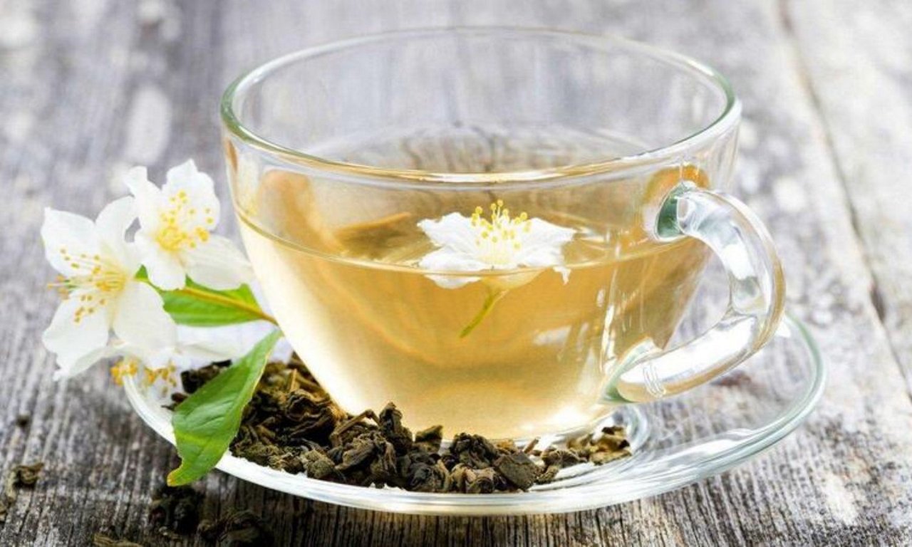 banner ai không nên uống trà hoa nhài