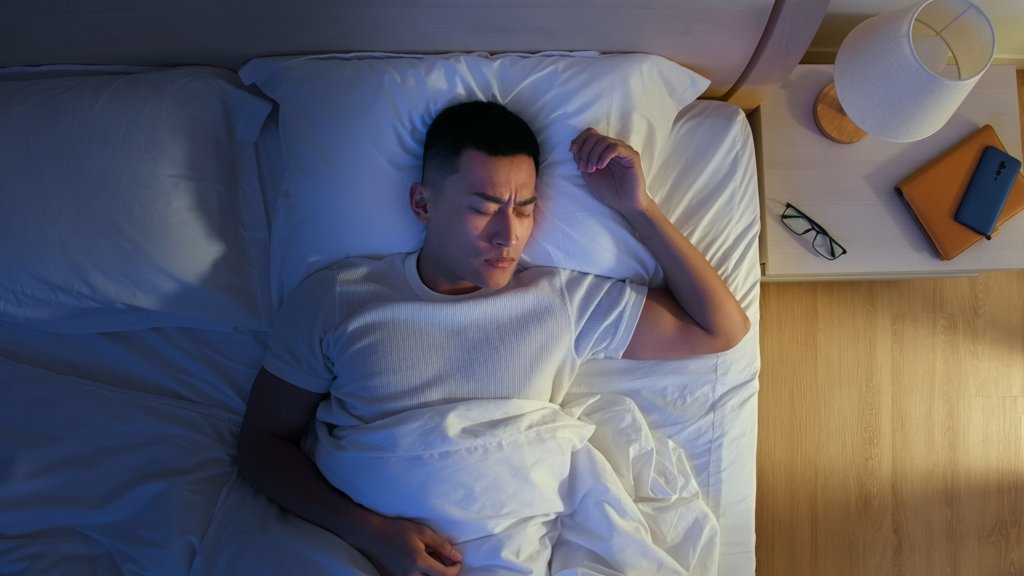 Bóng đè là gì? Làm thế nào để thoát khỏi tình trạng bóng đè? | AIA Vietnam