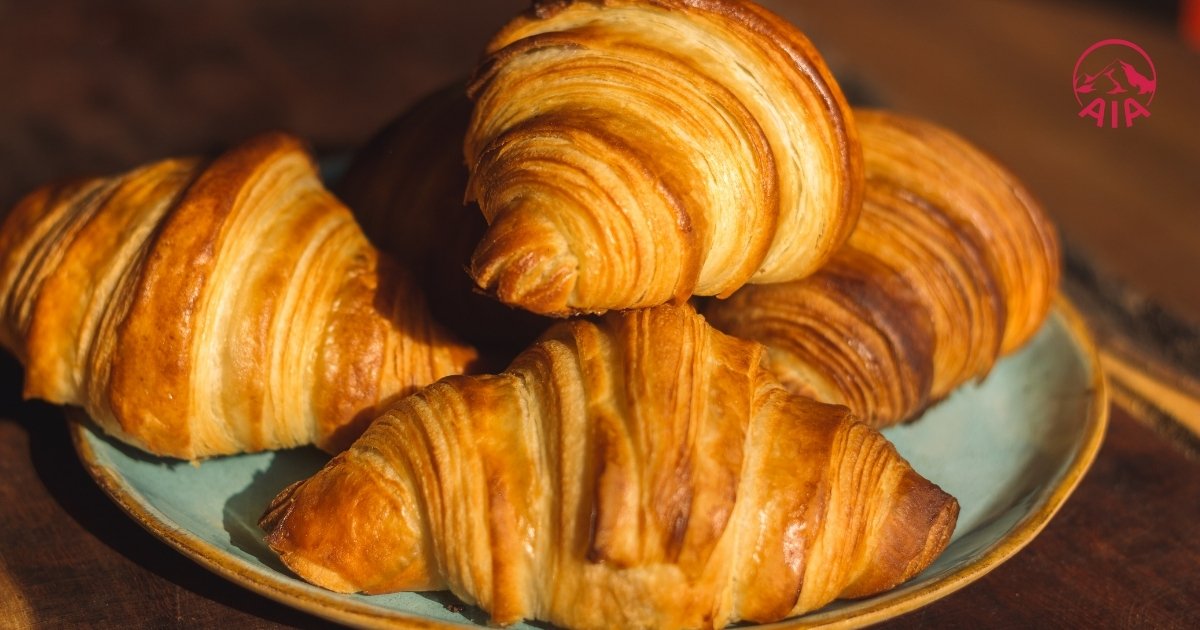 Bánh croissant không phải lựa chọn tối ưu để ăn kiêng