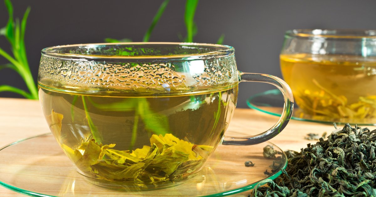 Banner uống trà xanh tươi có tốt không