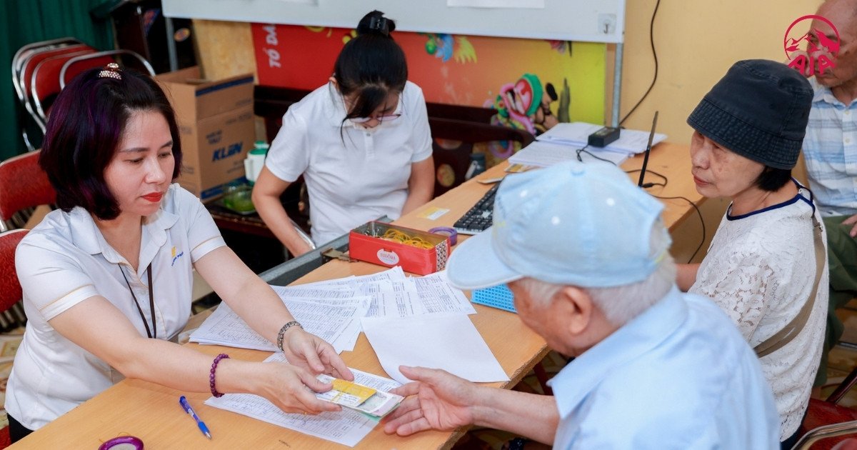 Người lao động nên cân nhắc kỹ lợi ích của việc hưởng lương hưu so với rút BHXH 1 lần