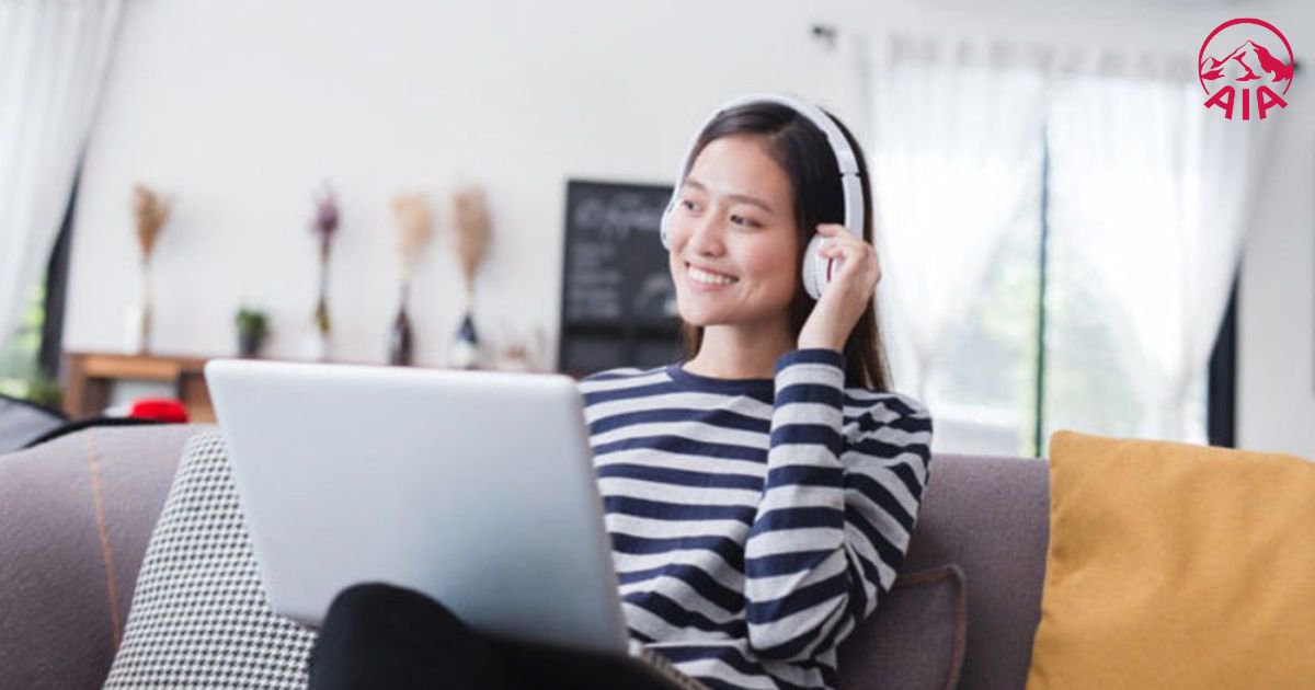 Nghe nhạc sôi động giúp kích thích não bộ, làm bạn cảm thấy tỉnh táo hơn