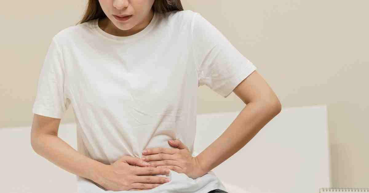 Đau bụng dưới bên trái là bị gì? Dấu hiệu cảnh báo tình trạng cơ thể