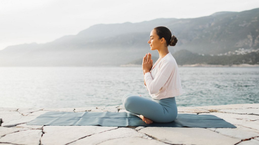 Meditate in three simple steps | AIA Singapore