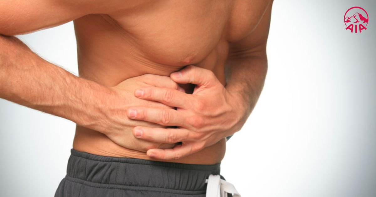 Đau tức vùng bụng cũng là một dấu hiệu của gan nhiễm mỡ cấp độ 3