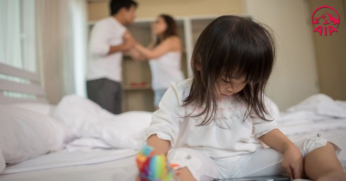 Trẻ bị bỏ rơi trong thời thơ ấu do cha mẹ không hòa hợp có thể mắc phải hội chứng sợ cô đơn