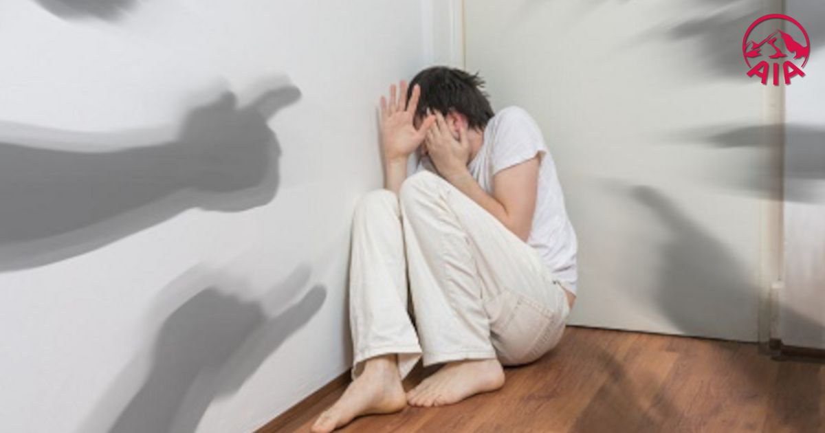 Người mắc hội chứng sợ cô đơn có thể hoang tưởng mình gặp nguy hiểm khi ở một mình
