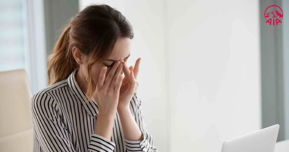Người mắc hội chứng sợ lỗ thường có những phản ứng tương tự như một cơn hoảng loạn,