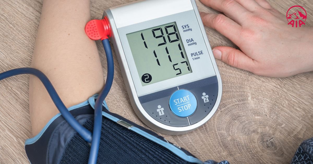Huyết áp cao ở trên mức 120/80 mmHg.