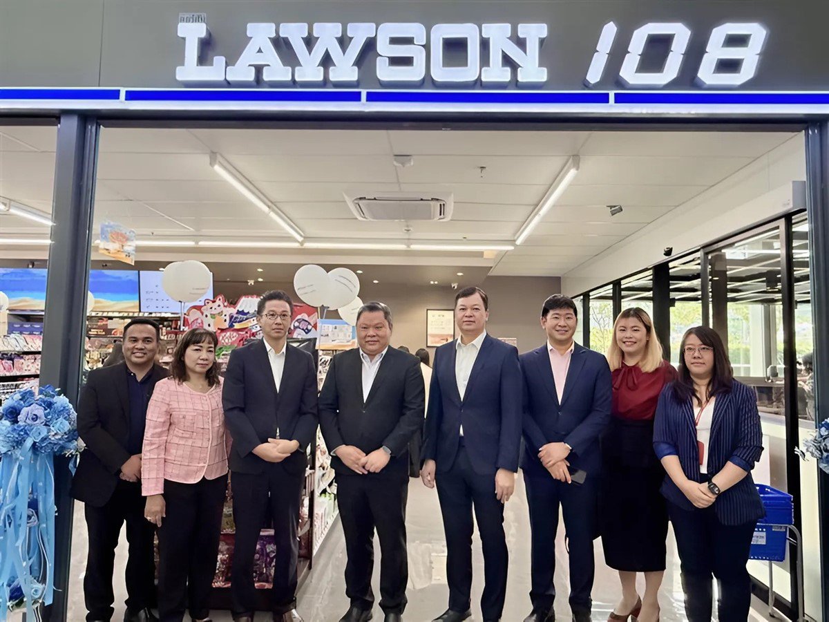 lawson108-at-aia-east-gateway