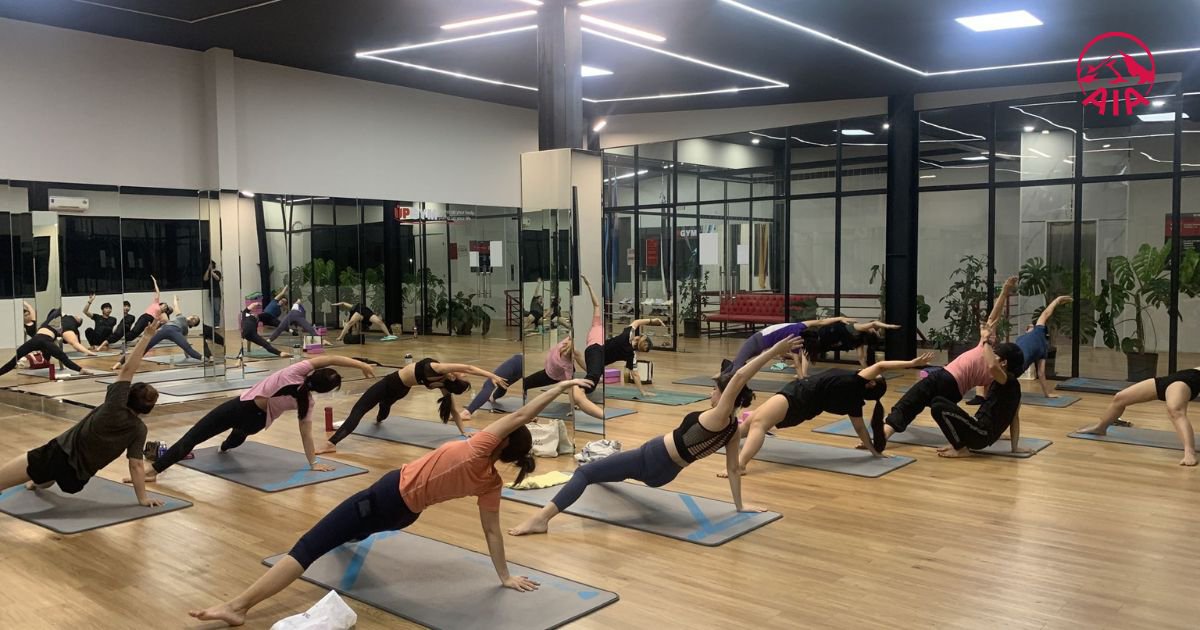 Yoga kết hợp aerobic dance là một hình thức tập luyện đầy vui nhộn và thú vị