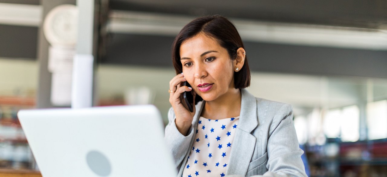 mum and dad with young daughter and son
