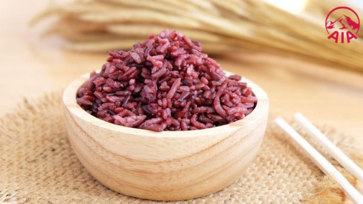 Nên kiểm soát lượng ăn vừa đủ mỗi ngày để tránh tác hại của gạo lứt