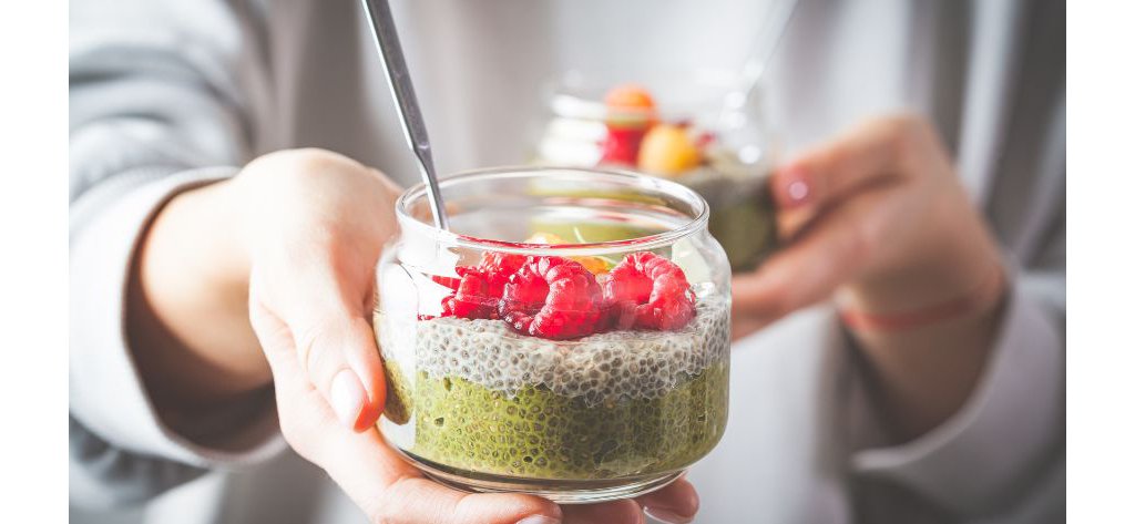Uống hạt chia có tốt cho sức khoẻ không? 9 lợi ích của hạt chia | AIA Vietnam