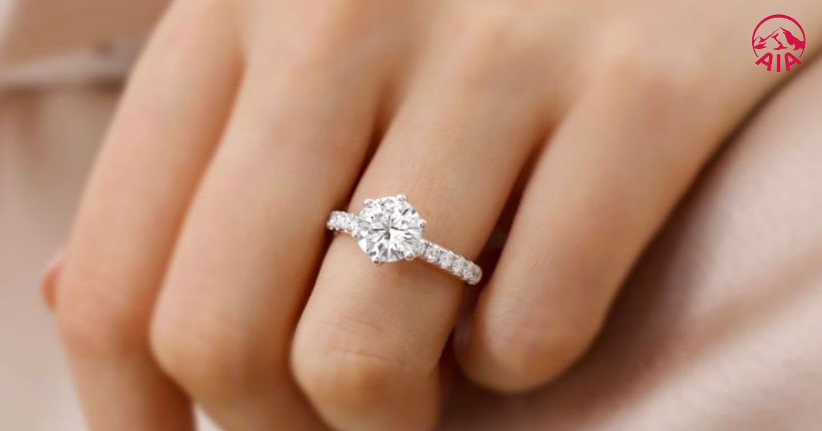 Những ưu điểm và nhược điểm của vàng trắng trong ứng dụng thực tế của vàng trắng là gì?
