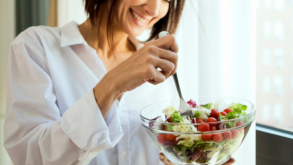 Chế độ ăn Healthy là gì? 7 nguyên tắc ăn healthy cho người mới | chế độ ăn  healthy | AIA Vietnam