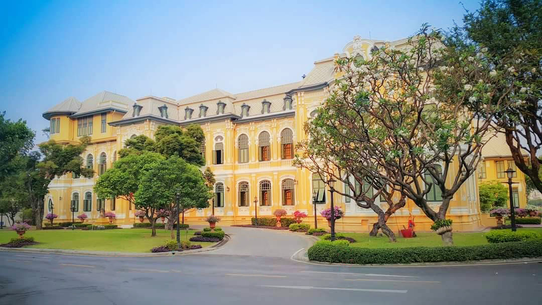 Bangkhunphrom Palace
