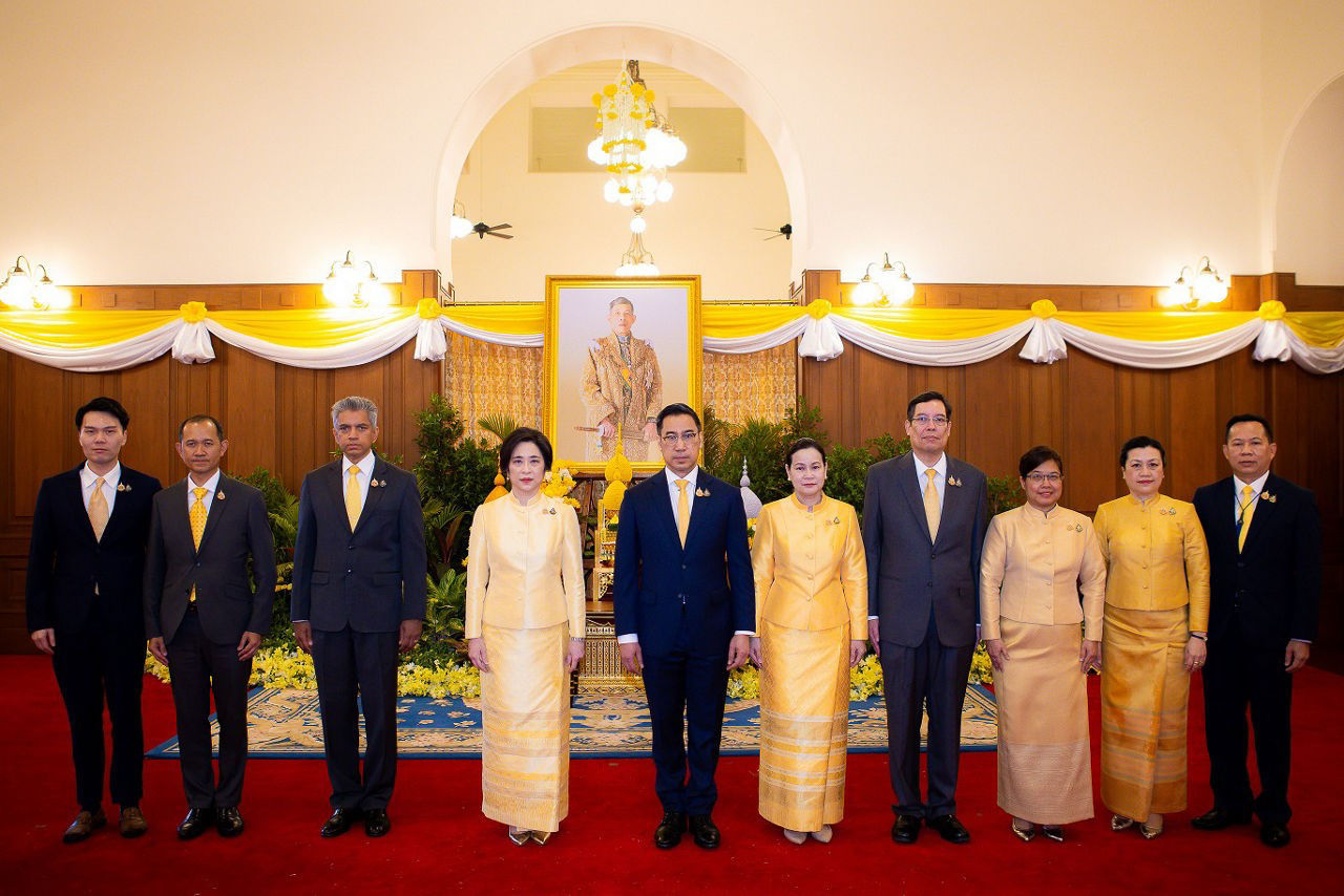 ธปท. ร่วมลงนามถวายพระพรชัยมงคลพระบาทสมเด็จพระเจ้าอยู่หัว เนื่องในโอกาสพระราชพิธีมหามงคลเฉลิมพระชนมพรรษา พระบาทสมเด็จพระเจ้าอยู่หัว 6 รอบ 28 กรกฎาคม 2567
