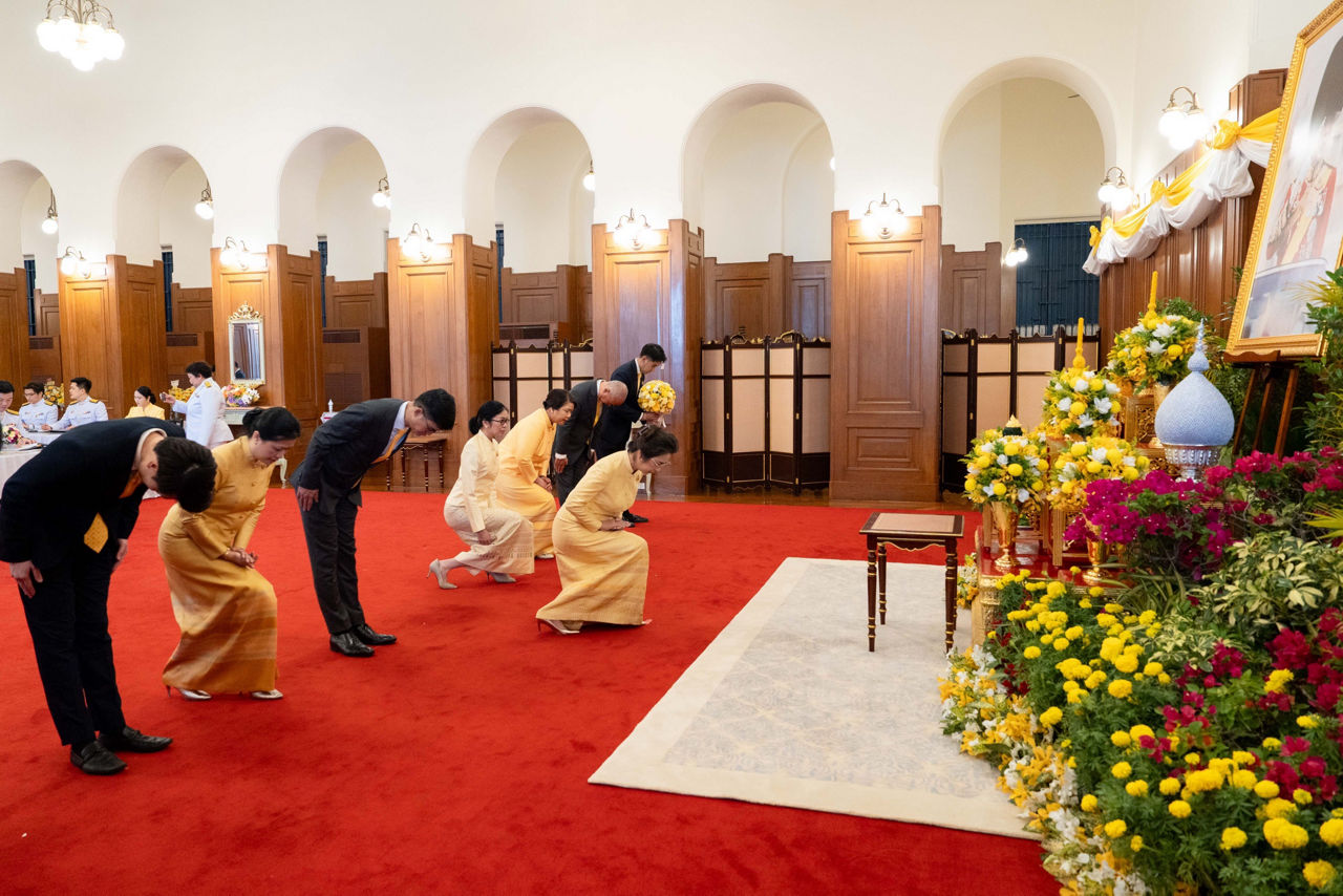 ธปท. ร่วมลงนามถวายพระพรชัยมงคล พระบาทสมเด็จพระเจ้าอยู่หัว เนื่องในโอกาสวันเฉลิมพระชนมพรรษา 28 กรกฎาคม 2568