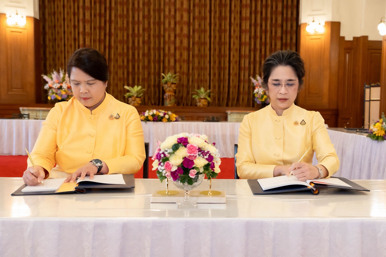 ธปท. ร่วมลงนามถวายพระพรชัยมงคล พระบาทสมเด็จพระเจ้าอยู่หัว เนื่องในโอกาสวันเฉลิมพระชนมพรรษา 28 กรกฎาคม 2568