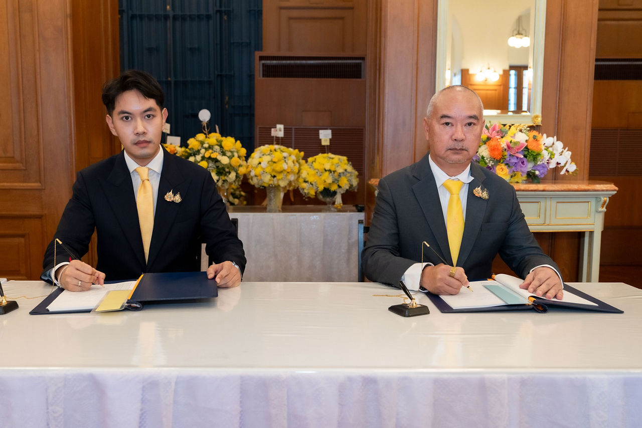 ธปท. ร่วมลงนามถวายพระพรชัยมงคล พระบาทสมเด็จพระเจ้าอยู่หัว เนื่องในโอกาสวันเฉลิมพระชนมพรรษา 28 กรกฎาคม 2568