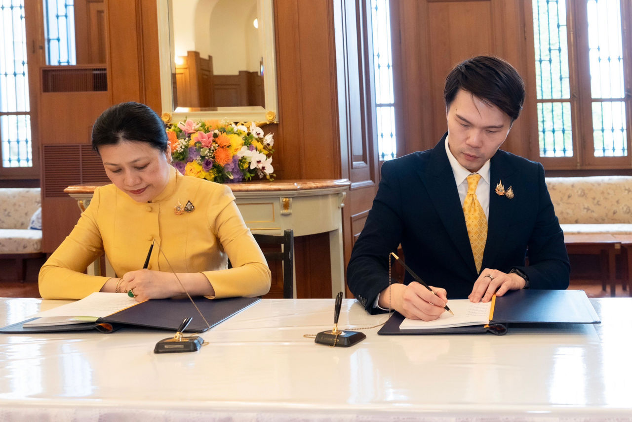 ธปท. ร่วมลงนามถวายพระพรชัยมงคล พระบาทสมเด็จพระเจ้าอยู่หัว เนื่องในโอกาสวันเฉลิมพระชนมพรรษา 28 กรกฎาคม 2568