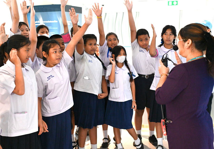 ธปท. จัดกิจกรรมจิตอาสา “ชวนน้องท่องโลกการเงิน” เ