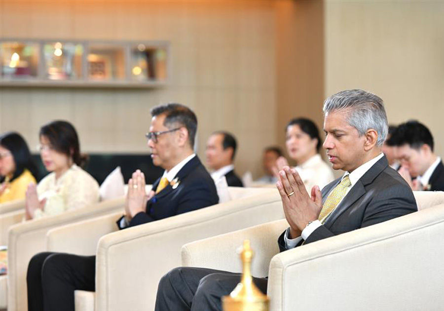 ธปท. จัดพิธีบำเพ็ญกุศลทักษิณานุประทานอุทิศถวายเป็นพระราชกุศล พระบาทสมเด็จพระบรมชนกาธิเบศร มหาภูมิพลอดุลยเดชมหาราช บรมนาถบพิตร เนื่องใน "วันนวมินทรมหาราช" พุทธศักราช 2568