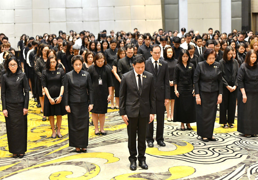 ธปท. จัดพิธีถวายความอาลัยแด่สมเด็จพระนางเจ้าสิริกิติ์ พระบรมราชินีนาถ พระบรมราชชนนีพันปีหลวง