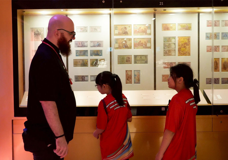 ธปท. จัดกิจกรรมจิตอาสา “ชวนน้องท่องโลกการเงิน” เ