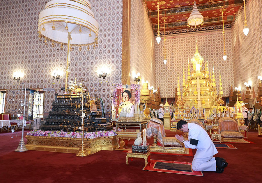ธนาคารแห่งประเทศไทย ร่วมเป็นเจ้าภาพพระพิธีธรรมสวดพระอภิธรรมพระบรมศพ สมเด็จพระนางเจ้าสิริกิติ์ พระบรมราชินีนาถ พระบรมราชชนนีพันปีหลวง