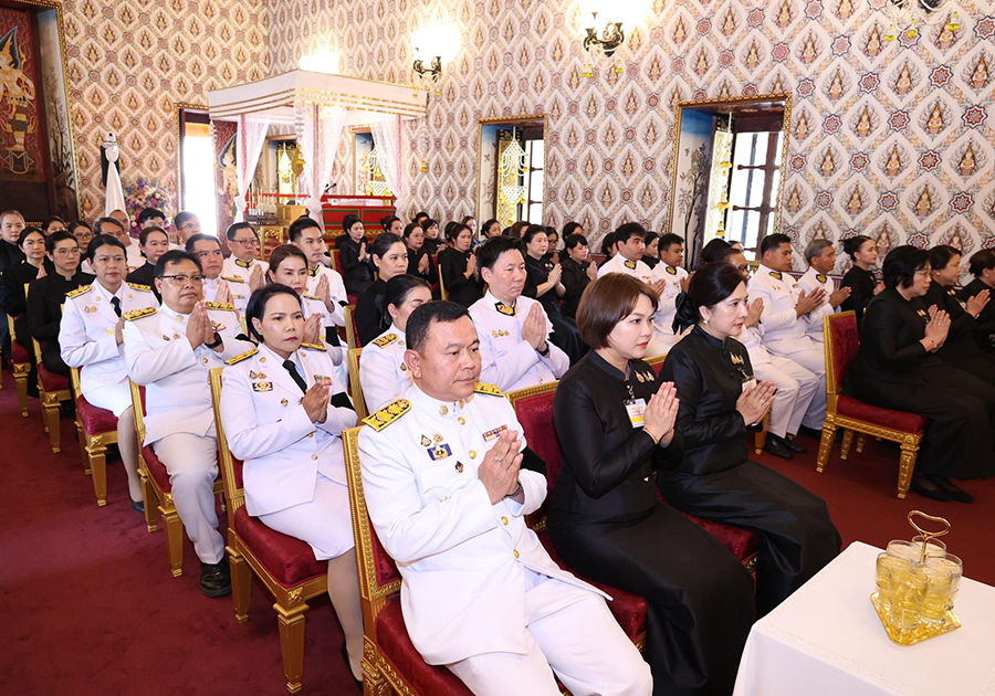 ธนาคารแห่งประเทศไทย ร่วมเป็นเจ้าภาพพระพิธีธรรมสวดพระอภิธรรมพระบรมศพ สมเด็จพระนางเจ้าสิริกิติ์ พระบรมราชินีนาถ พระบรมราชชนนีพันปีหลวง