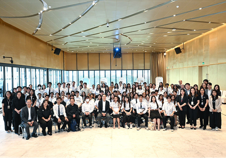 ศูนย์การเรียนรู้ ธปท. จัดกิจกรรม BOT EconClass ชวนนิสิตนักศึกษาเรียนรู้เศรษฐศาสตร์นอกห้องเรียน