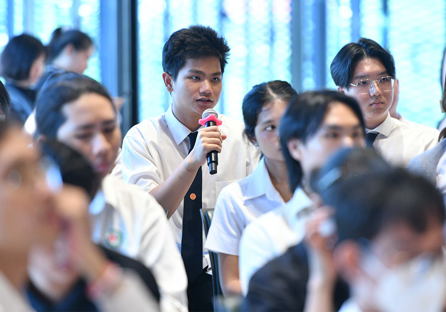 ศูนย์การเรียนรู้ ธปท. จัดกิจกรรม BOT EconClass ชวนนิสิตนักศึกษาเรียนรู้เศรษฐศาสตร์นอกห้องเรียน