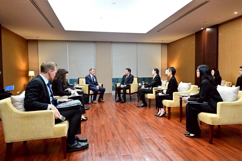 ธนาคารแห่งประเทศไทยให้การต้อนรับ Mr. Robert Kaproth, Deputy Assistant Secretary, U.S. Department of Treasury