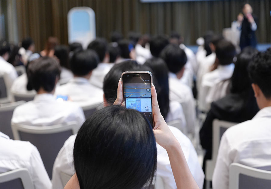 เศรษฐศาสตร์นอกห้องเรียน กับ BOT EconClass