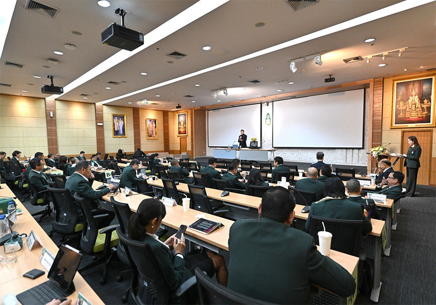 ผู้ว่าการ ธปท. บรรยายพิเศษหลักสูตรการเมืองการปกครองในระบอบประชาธิปไตยสำหรับนักบริหารระดับสูง รุ่นที่ 30 (ปปร.30) จัดโดยสถาบันพระปกเกล้า