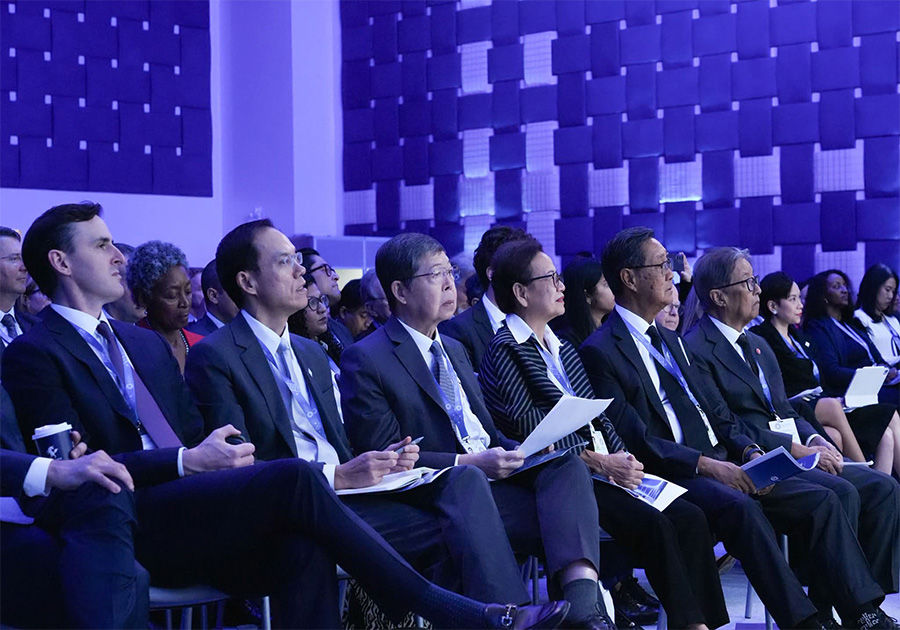 ผู้ว่าการ ธปท. กล่าวเปิดงาน 41st Annual G30 International Banking Seminar ภายใต้หัวข้อการสร้างสมดุลระหว่างนวัตกรรมและเสถียรภาพระบบการเงินในยุคดิจิทัล (Balancing Innovation and Stability in Modern Digital Finance)