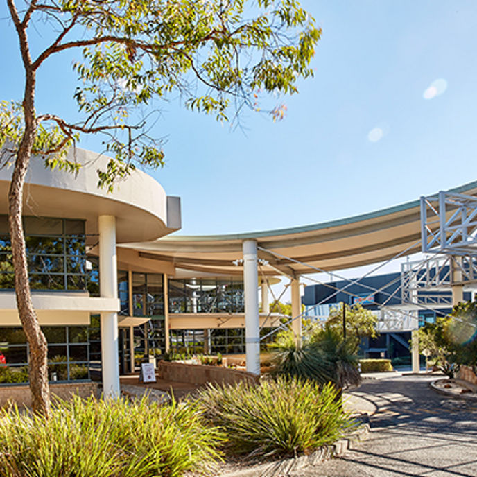 Image of entry to 1 Garigal Road with landscaping