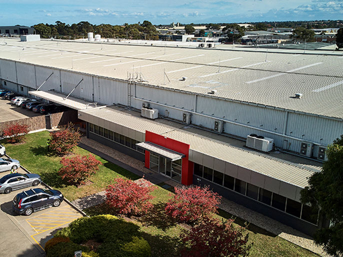 Exterior image of industrial facility at 114-116 Fairbank Road 