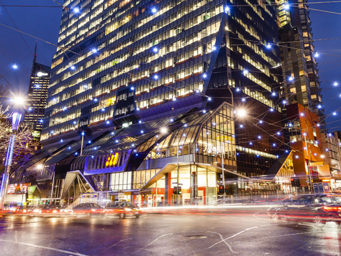 Nighttime image of 180 Lonsdale Street  