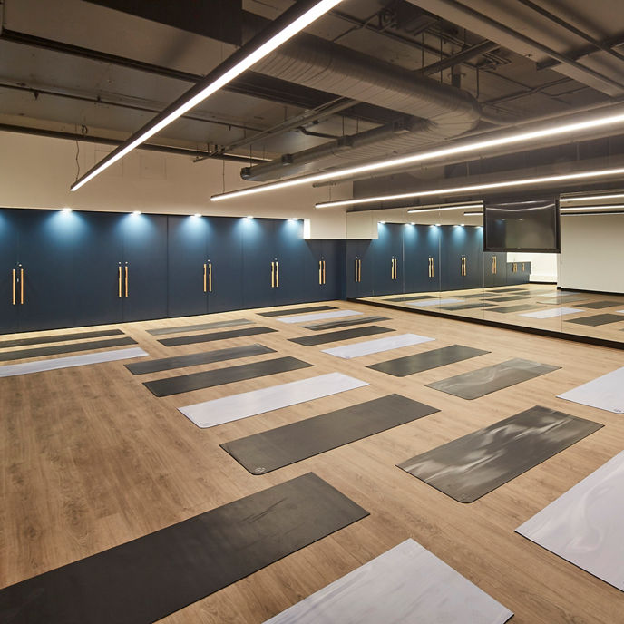 Interior image of 60 Castlereagh Street end of trip locker room facilities