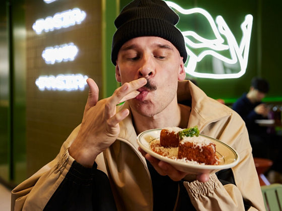 Ross howse @banginsangas - Mondo DI Pasta QV Food Hall
